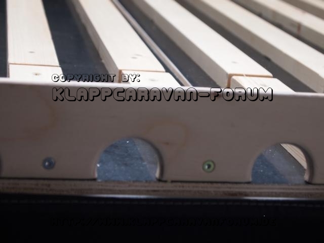 Bett Unterkonstruktion aus Dachlatten 3