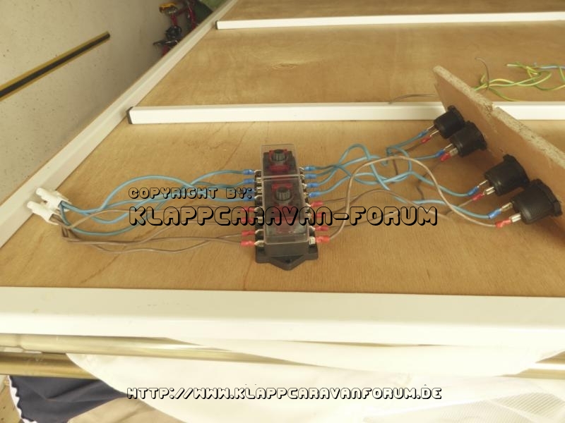 USB und Zigarettenanzünder Anschlüsse