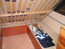 Betteinbau-Esterel-Stützen gesetzt