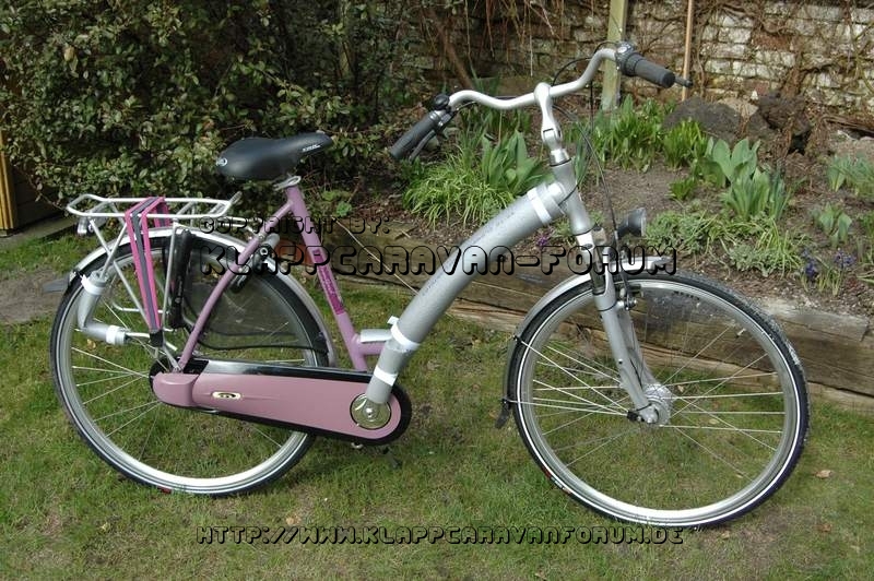 Fahrradtransport - Erstes Rad verladefertig