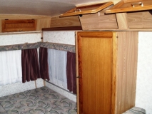 Unser neuer-Kleiderschrank