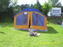 Beim Komplettaufbau geht es natürlich auch bei einer Piro nicht ganz ohne Häringe!