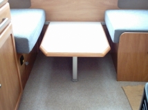 Bugsitzgruppe - Tisch in Bett-Postition