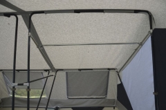 Hängeschrank im Camp-let